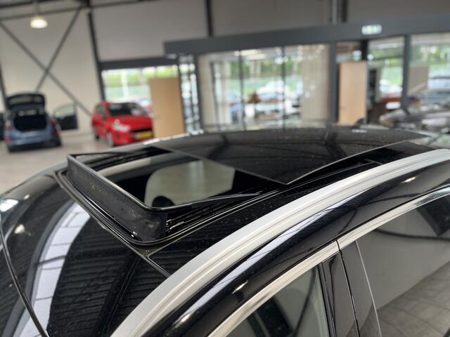 Ford KUGA Titanium X PHEV 225pk | 20"LM velgen | Trekhaak | Winter Pack | Pano | Camera | Gar. tm 2028