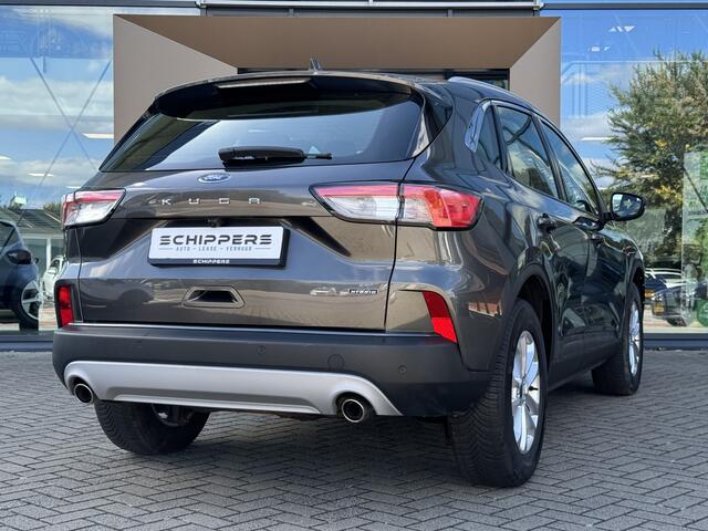 Ford KUGA 2.5 PHEV Titanium