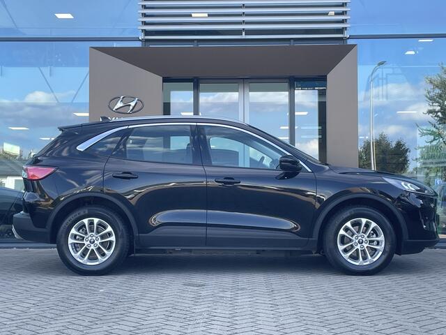 Ford KUGA 2.5 PHEV Titanium