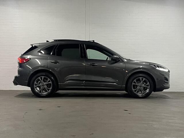 Ford KUGA 1.5 EcoBoost ST-Line X *Trekgewicht 1800 kg | Open dak | Trekhaak | Adapt. cruise control | Carplay | Stuur-/Stoelverwarming
