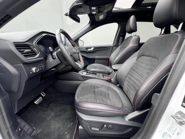 Ford KUGA 2.5 PHEV ST-Line X / Dealer onderhouden / Panorama schuifdak / Elektrisch uitklapbare trekhaak 1.500 kg / B&O / Winterpakket / Technology Pakket / Elektrische klep / 18" LM wielen /
