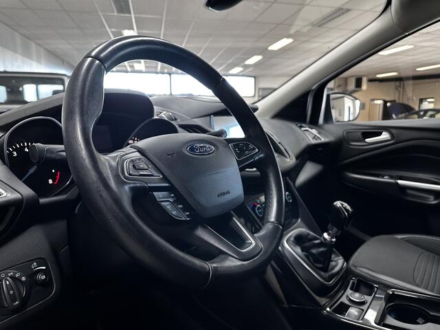 Ford KUGA 1.5 EcoBoost Titanium /Trekhaak! /Camera /Android auto /Voorruitverw. /Navi /Climat /Cruise /Elek. pakket /Bluetooth /Regensensor /17"LMV /PDC /Mistlampen /LED Dagrijverl.