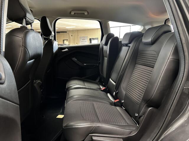 Ford KUGA 1.5 EcoBoost Titanium /Trekhaak! /Camera /Android auto /Voorruitverw. /Navi /Climat /Cruise /Elek. pakket /Bluetooth /Regensensor /17"LMV /PDC /Mistlampen /LED Dagrijverl.