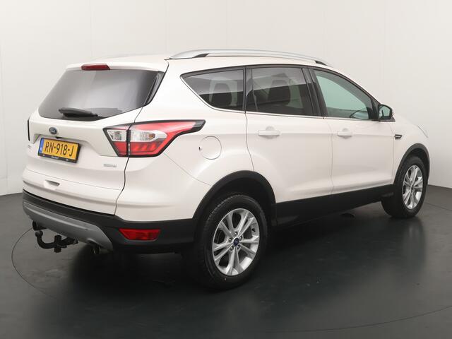 Ford KUGA 1.5 EcoBoost 150pk Titanium | Trekhaak | Camera | Keyless | Voorruitverwarming | Cruise | Park. Sens. V+A |