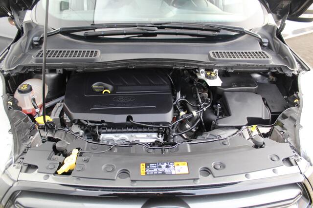 Ford KUGA 1.5-182pk EcoBoost ST-Line AWD-AUTOMAAT. Ideale caravantrekker: vierwielaangedreven automaat, trekgewicht 1.850kg ! Autm. airco dual, adapt. cruise cntrl, navigatie, telefoonvoorb., stoel- en voorraamverw., bi-xenon verl., lm wielen, camera, pdc v+a, Sony