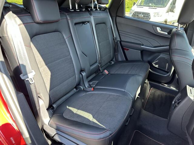 Ford KUGA 2.5 PHEV ST-Line X 225pk | Afneembare trekhaak | Driver Assistance Pack | 19 inch | Winter Pack | Elektrische achterklep