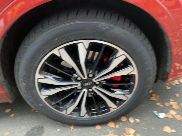 Ford KUGA 2.5 PHEV ST-Line X | Wegklapbare trekhaak | Panoramadak | Speciale kleur "Sedona Orange" | Winter Pack | Rode remklauwen