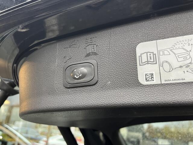 Ford KUGA 1.5 EcoBoost ST Line 150pk/110kW 6-bak | E-Trekhaak | Bi-Xenon | Dodehoek | Camera |