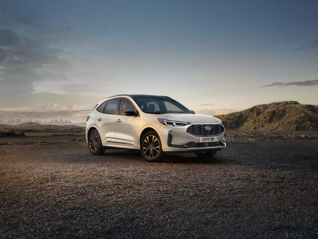 Ford KUGA 2.5 PHEV Sound Edition | Actief B&O Premium Sound System| Elekt. inklapbare Trekhaak | Panoramadak |