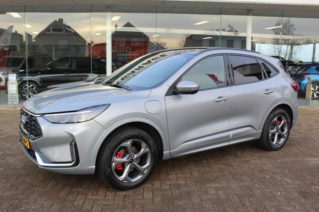 Ford KUGA 2.5-243pk PHEV ST-Line X. Nieuwste model ! Van ¤. 54.937,- voor ¤. 43.735,- ! Trekgewicht 2.100kg ! Elektr. panoramadak, Elektr. inklapb. trekhaak, stoel-, stuur- en voorraamverw., lane- en side assist, 360gr. camera, HUD, Apple/Android, Elektr. verstelb.