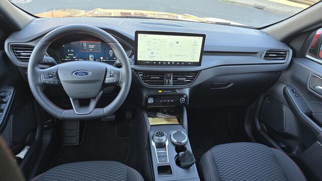 Ford KUGA 2.5 PHEV ST-Line | Nieuwstaat | Nieuw model! | Navigatie | Camera | 2.100 kg trekgewicht