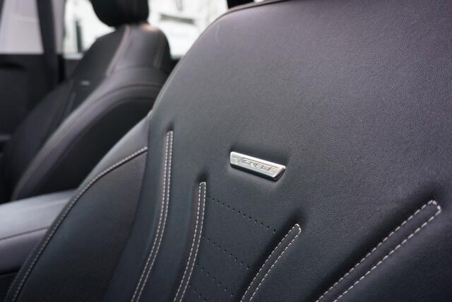 Ford KUGA 2.5 PHEV Vignale Lederen bekleding Stoel + Stuur verwarming Navigatie Camera Apple Carplay Panoramadak LED