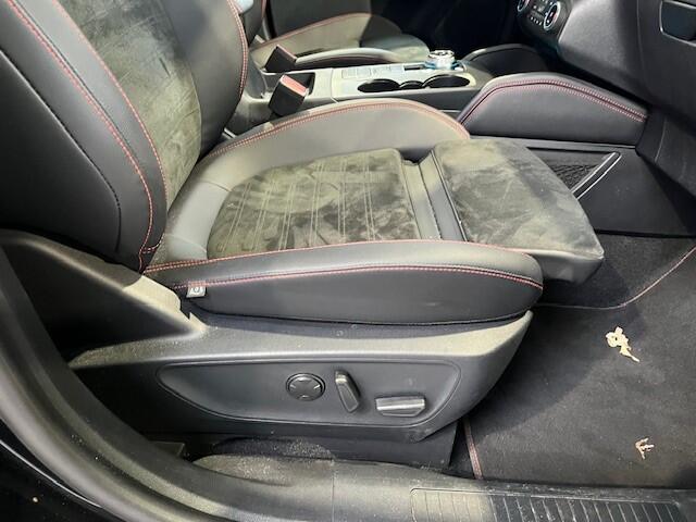 Ford KUGA 2.5 PHEV 225pk ST-Line X | Trekhaak | Adapt Cruise I AGR stoelen I 2 Camera's | Adapt. LED | fabr. gar. tm 09-2027