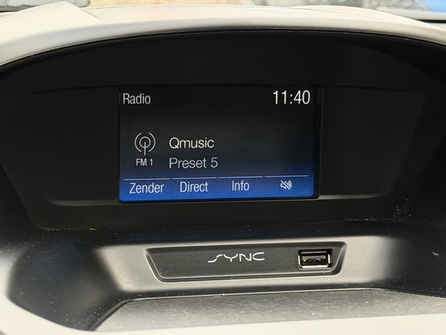 Ford KUGA 1.5 Titanium Winter Pack - Stoelverwarming - Trekhaak 1800 Kg