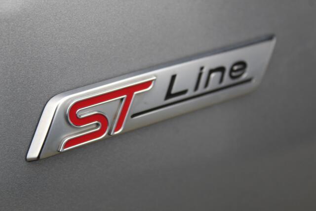 Ford KUGA 2.5-225pk PHEV ST-Line X. Hybride rijden voor een reëel bedrag ! Autm. airco dual, stuur-, stoel-, achterbank- en voorraamverw., keyless entry/keyless go, privacy glass, camera v+a, side- en lane assist, adaptieve cruise cntrl, trekhaak, elektr. achterkle