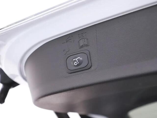 Ford KUGA 150pk ST Line-X Panoramadak Trekhaak Full Options Adaptive Cruise Dodehoek elektr. Klep Dealeronderhouden