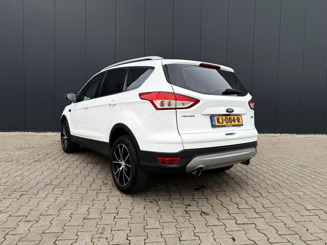 Ford KUGA 1.5 Titanium navi / leer / trekhaak / camera