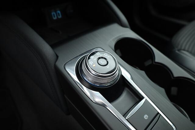 Ford KUGA 2.5 PHEV Titanium X | Dig. Cockpit | Pano | HUD | Elek. Trekhaak | B&O Audio | Winter Pack | 20'' | Camera + PDC | NAV V