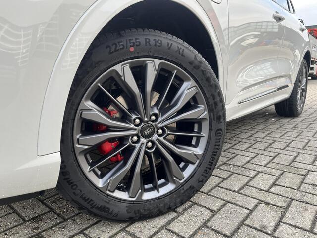 Ford KUGA 2.5 PHEV Sound Edition | Panoramadak | Electrische Trekhaak | Stoel,- Stuur- en Voorruitverwarming |