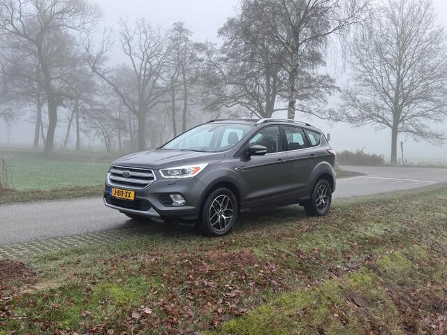 Ford KUGA 1.5 TDCI TREND / TREKHAAK / LMV / STOELVERWARMING / 2017