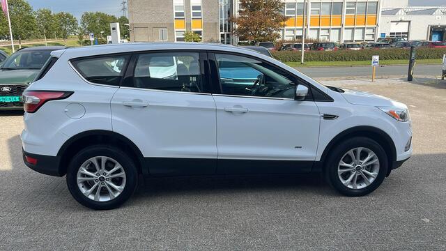 Ford KUGA 1.5 EcoBoost Titanium 182pk | Trekhaak | Winterpack | Panoramadak
