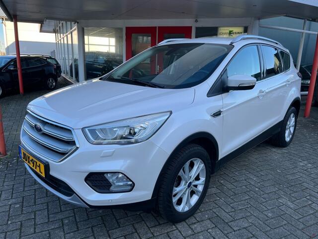 Ford KUGA 1.5 150PK EcoBoost Titanium parelmoer Trekhaak/Navi/PDC