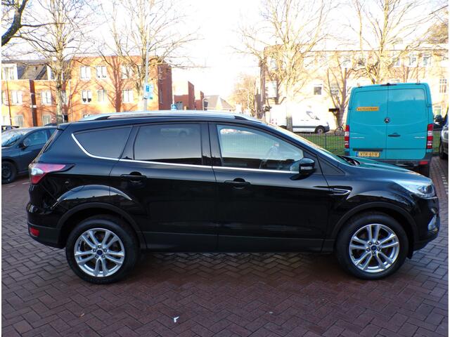 Ford KUGA 1.5 EcoBoost 150PK.... NAVI CAMERA TEL CRUISECONT TREKHAAK.....