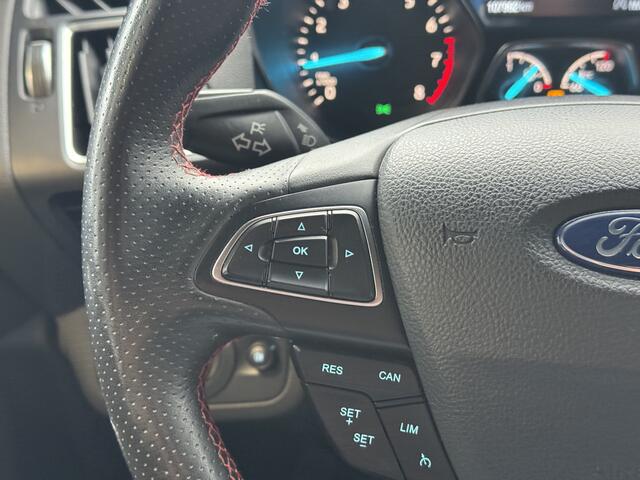 Ford KUGA 1.5 EcoBoost ST-line