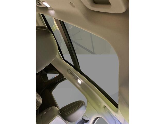 Ford KUGA 2.5 PHEV Vignale | Weg/Uitklapbare Trekhaak (Elektrisch bedienbaar) | Panoramadak | Adaptive cruise control | Winter Pack | Dodehoeksensoren | Camera | Head up Display