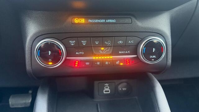 Ford KUGA 2.5 PHEV TITANIUM / Winter pack