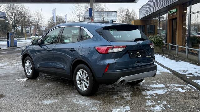 Ford KUGA 2.5 PHEV TITANIUM / Afn. trekhaak + Winter pack