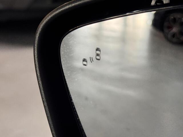 Ford KUGA PHEV 243pk Active X Winter Techno Parking pack Trekhaak Head Up Display 19" LM Fabrieksgarantie