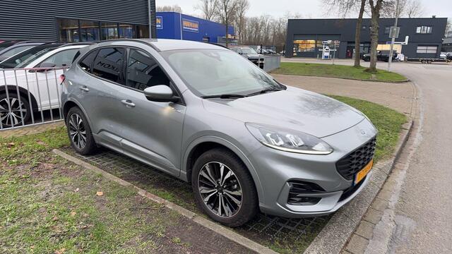 Ford KUGA 2.5 PHEV ST-Line