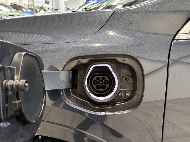 Ford KUGA 2.5 PHEV 225pk Vignale | Trekhaak | 100% dealer onderhouden | Winterpack | Dodehoek detectie | 2 camera's | Adapt. Cruise |