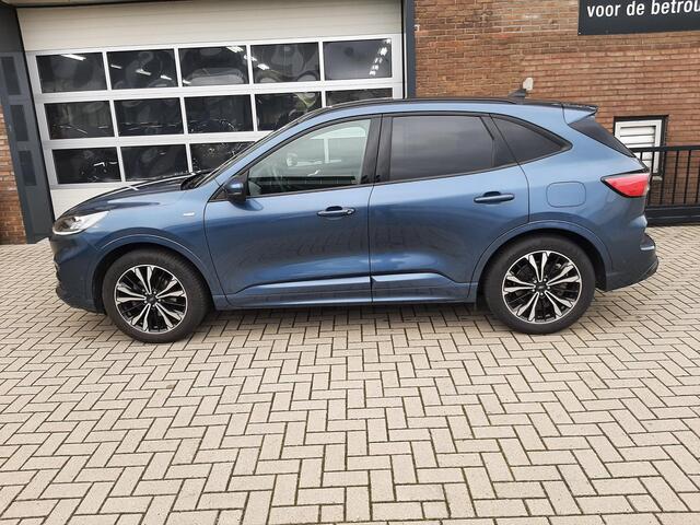 Ford KUGA 1.5 EcoBoost ST-Line X