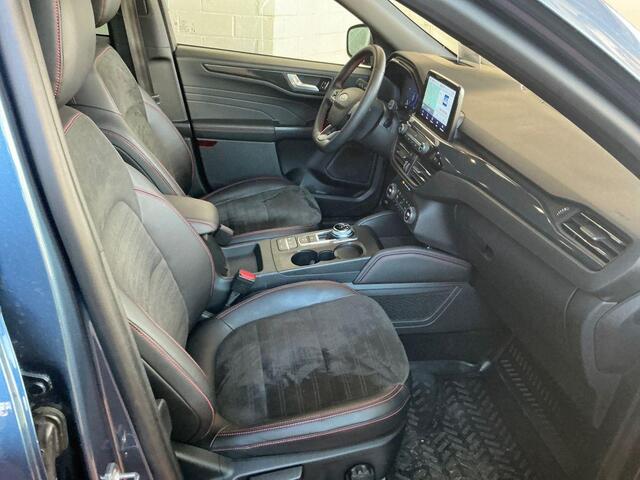 Ford KUGA 2.5 PHEV ST-Line X | Wegklapbare tekhaak | Panoramadak | Winter Pack | Adaptive cruise control | Head up Display | Camera | Dodehoeksensoren | Bang&Olufsen | 1.500 kg geremd trekgewicht