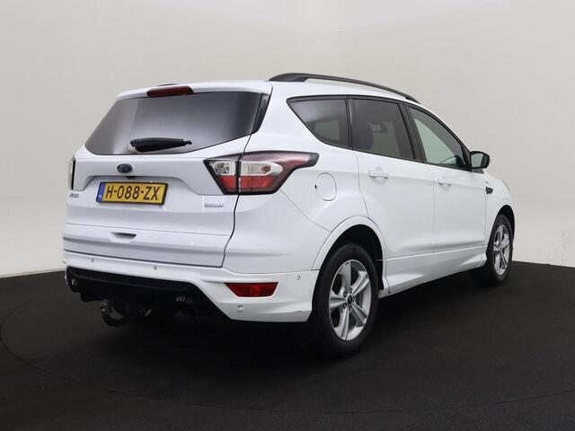 Ford KUGA 1.5 EcoBoost 150PK ST Line 1800 kilo trekgewicht Extra set LM wielen