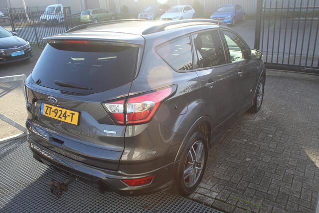 Ford KUGA 1.5 EcoBoost AWD Vignale Trekhaak/Panoramadak/Navigatie/Achteruitrijcamera/Stoelverwarming/Stuurverwarming/Keyless/Adaptive cruise control/Elektrische achterklep