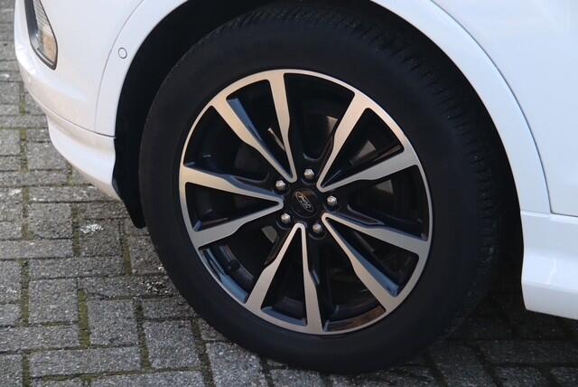 Ford KUGA 1.5 EcoBoost ST Line, Stoel & Stuurverwarmd, Camera, Trekhaak, Pano