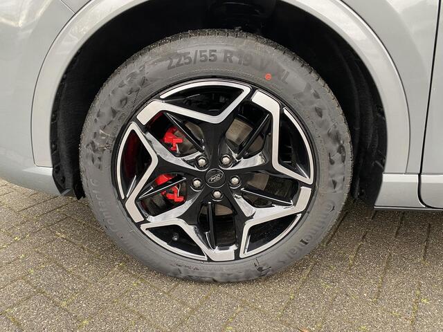 Ford KUGA 2.5 PHEV ST-Line X | 19 inch velgen | Panoramadak | Wegklapbare trekhaak | Winterpack | Matrix LED koplampen