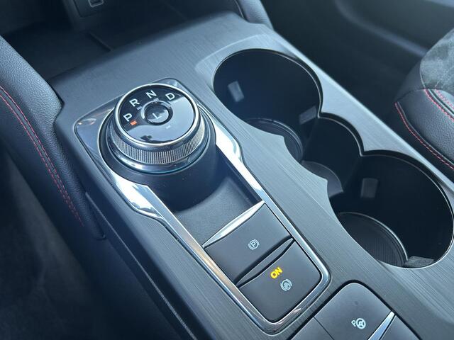 Ford KUGA 2.5 PHEV ST-Line X | Trekhaak | All-season banden | Voorruitverwarming |