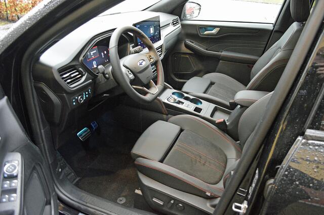 Ford KUGA 2.5 PHEV hybride 178 kw St-line X technopack, camera, winterpack, trekhaak, agr stoelen incl mem, lederen bekl, B&O sound.