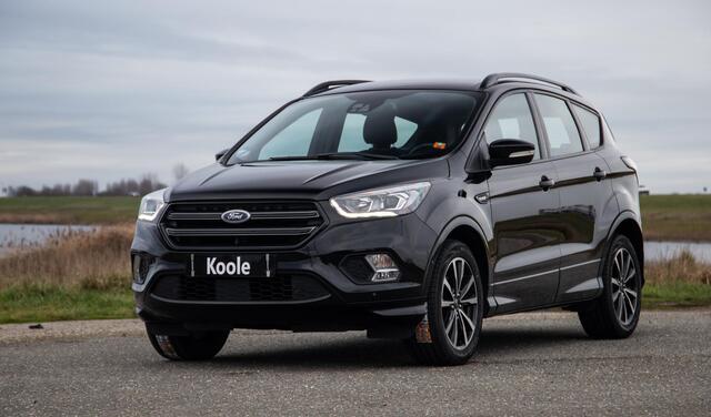 Ford KUGA 1.5 EcoBoost ST Line CAMERA / CARPLAY / TREKHAAK / 2000 KG / STOEVERWRMING / 150 PK