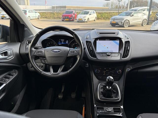 Ford KUGA 1.5 EcoBoost Titanium | NAP | Trekhaak | Navigatie | Climate Control | Cruise Control | Parkeersensoren | Lichtmetaal | BT-Telefoonfunctie |