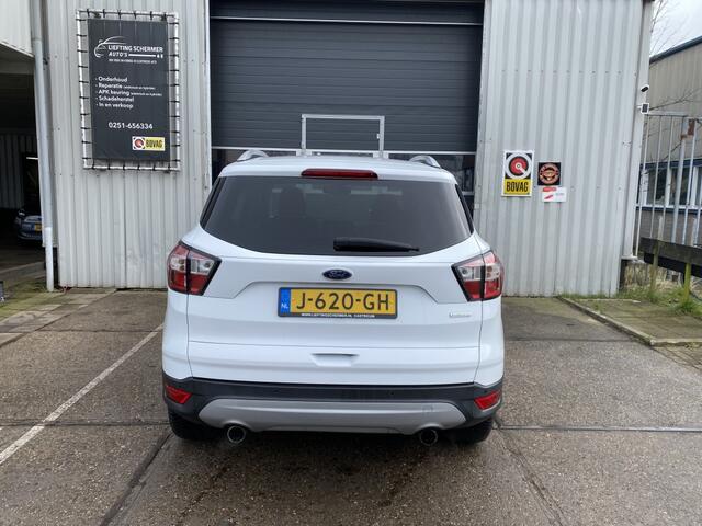 Ford KUGA 1.5 EcoB. ST Line