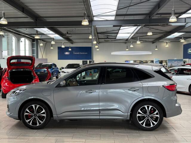 Ford KUGA 2.5 PHEV 225 pk ST-Line X | Winter Pack | 19" | Adapt. cruise | Adapt. LED | B&O | 4 seiz. banden | El. a. klep | 100% dealer onderh.