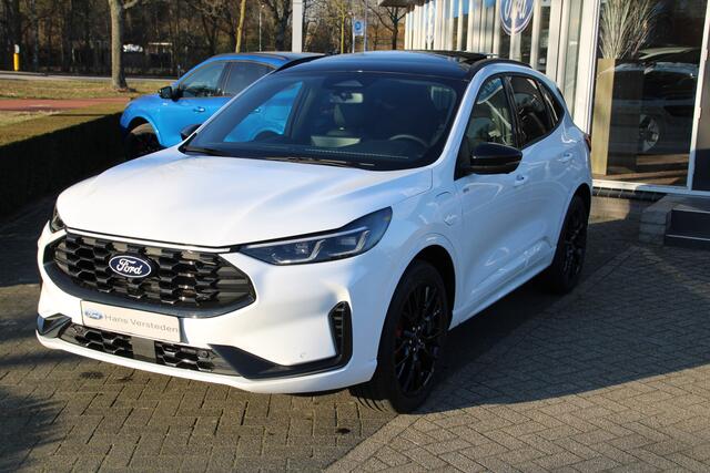 Ford KUGA 2.5 PHEV 243 PK ST-Line X TREKHAAK ELECTRISCH | BLACK PACK | WINTER PACK | PANODAK