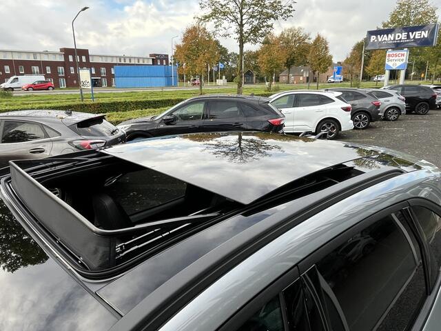 Ford KUGA 2.5 PHEV ST-Line X Diamond Black Package 243pk e-CVT Automaat | 3963 | Full Options | Diamond Black Package | Afn. Trekhaak | Panodak | Coast-to-Coast Matrix LED | 20'' | Winter Pack | Head-Up | Driver Assistance Pack | AGR-stoelen | etc. etc.