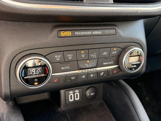 Ford KUGA 2.5 PHEV Titanium 225pk Wegklapbare Trekhaak | Adaptieve Cruise | Winterpack | Panorama dak | Achteruitrijcamera | Dealer onderhouden