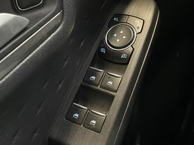 Ford KUGA 1.5 EcoBoost 150 pk Titanium | Trekhaak | LED | Winter Pack | Navi | Clima | Cruise | 100% dealer onderh.